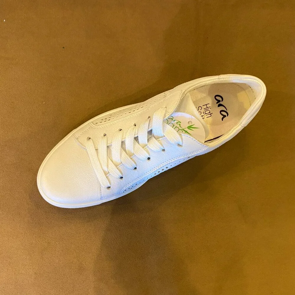 Ara - Carol White (NEW W/ BOX) - Picture 2 of 2